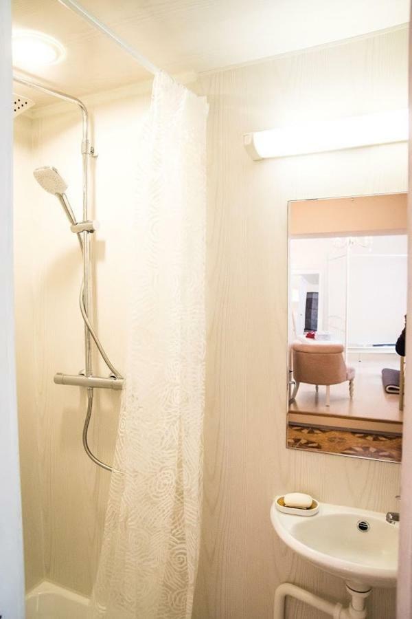 Cozy City Studio Apartment Free Parking Tallinn Eksteriør bilde